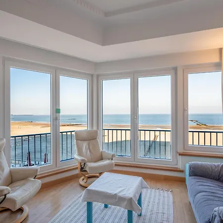 Elegant Seaview Corner *